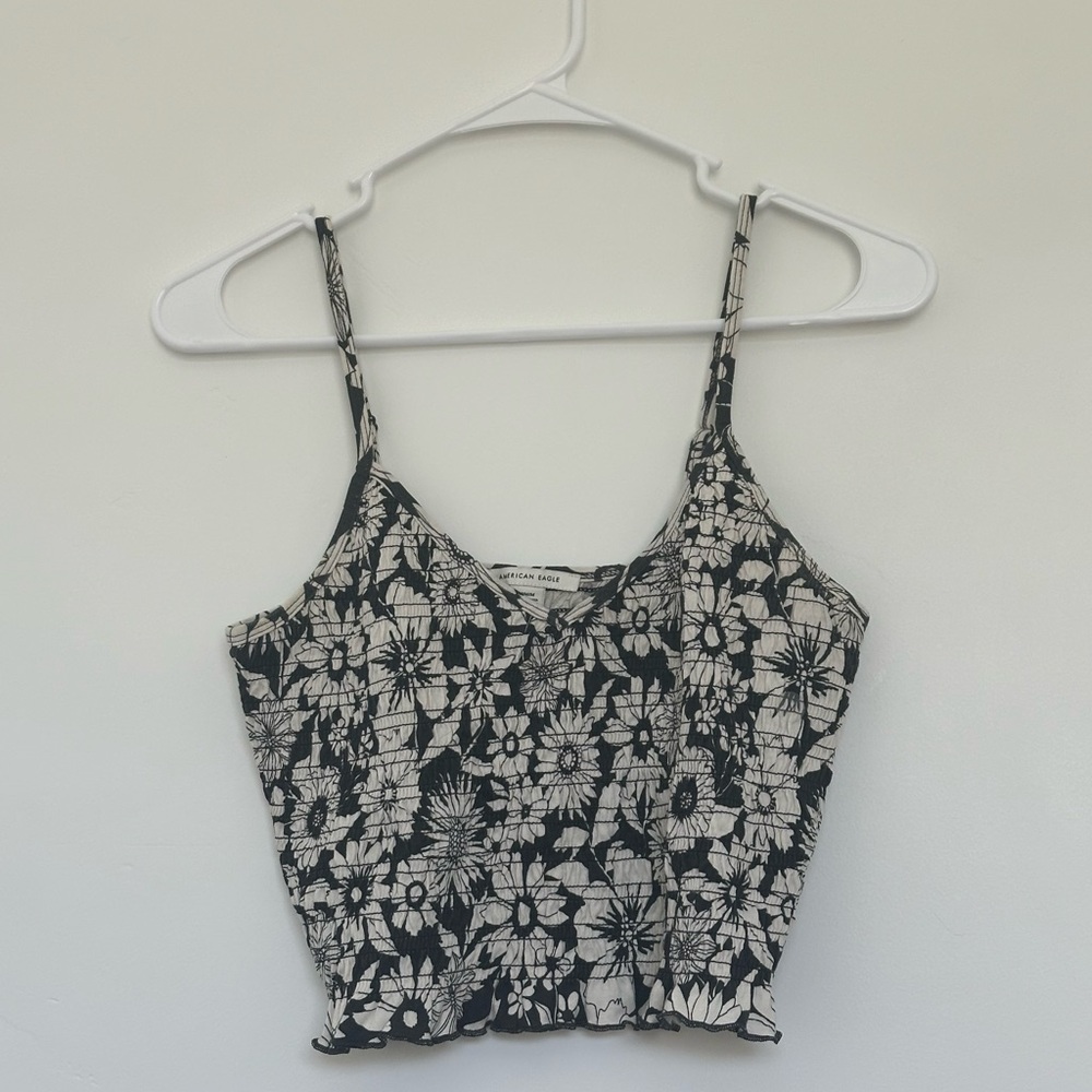 AMERICAN EAGLE floral crop top